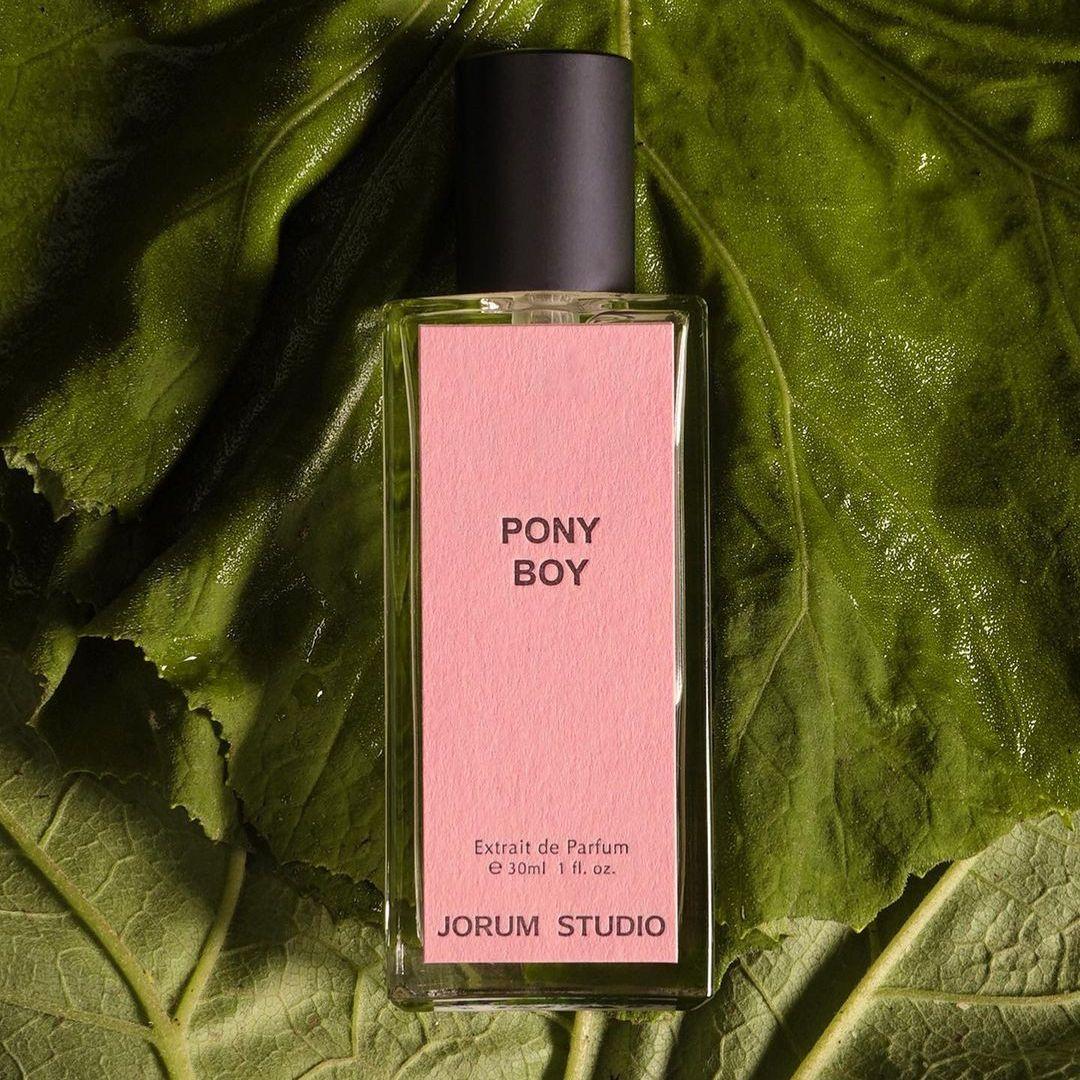 Afbeelding van het parfum Pony Boy van Jorum Studio