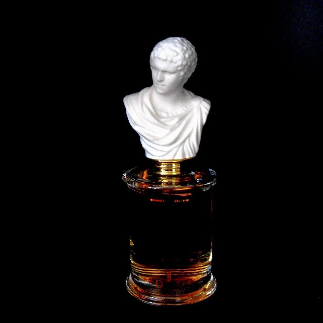 Parfums MDCI - Buste